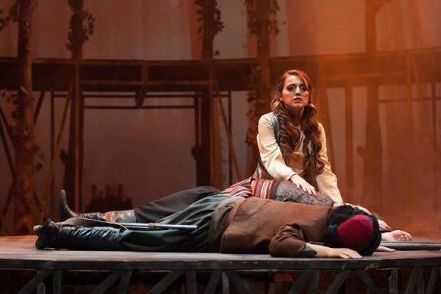 Hekimoğlu Son Kez Sahnelenecek 1