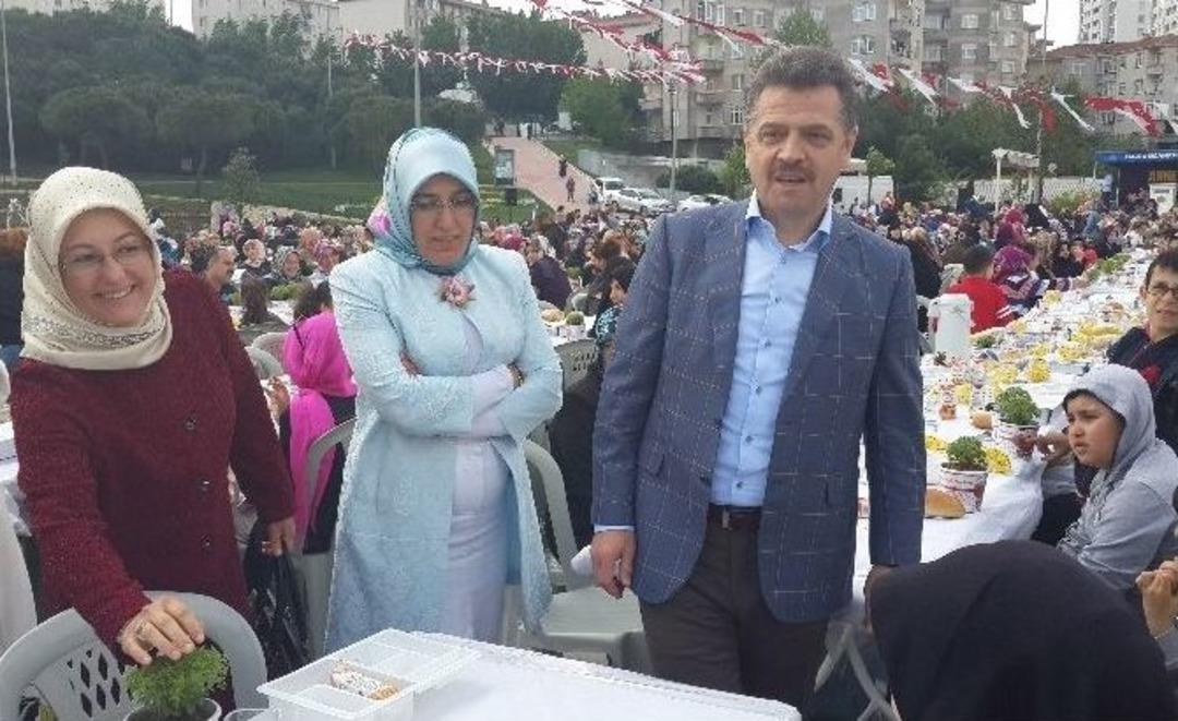Gaziosmanpaşa Belediyesi&rsquo;nden Başarılı Annelere &Ouml;d&uuml;l