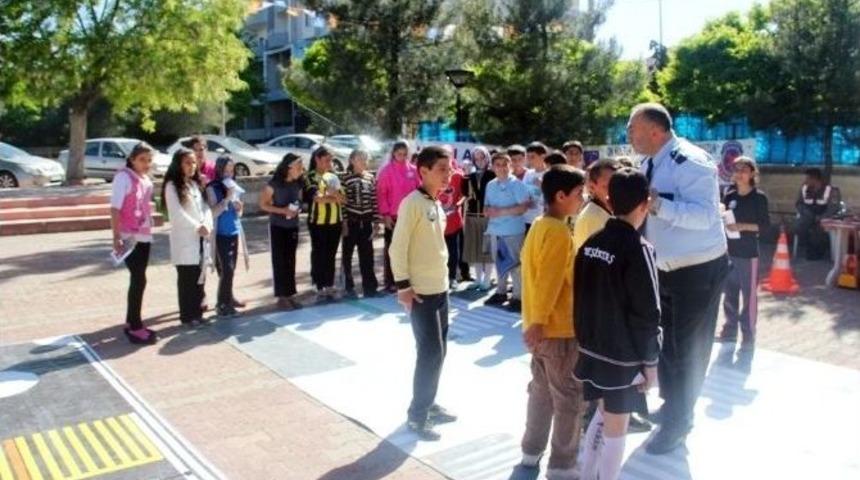Midyat&rsquo;ta Uygulamalı Trafik Eğitimi Verildi