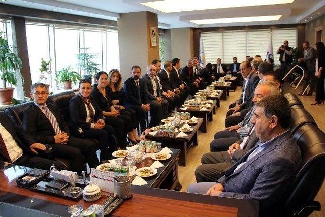 Avrupa Kürt İşverenler Birliği’nden Van Büyükşehir’e Ziyaret 1