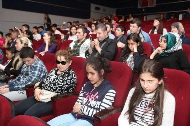 Parmakları Gözleri Oldu 2