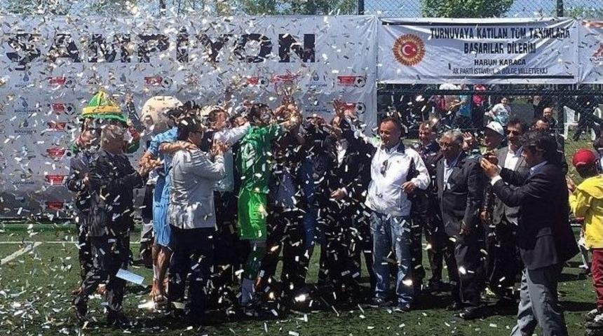 5. Geleneksel Site Y&ouml;netimleri Futbol Turnuvası Şampiyonu Kiptaş Topkapı Merkez Oldu