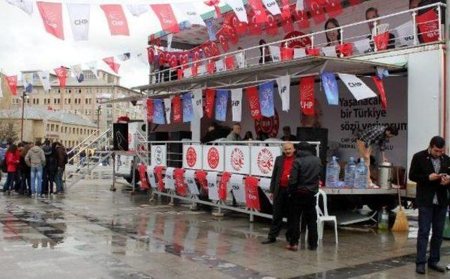 Chp Stand Açınca, Ak Parti Standını Kaldırdı