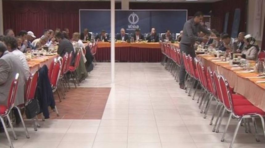 M&uuml;siad, Yazarları Ağırladı