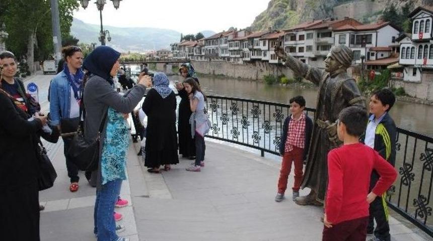 Selfie Yapan Şehzade