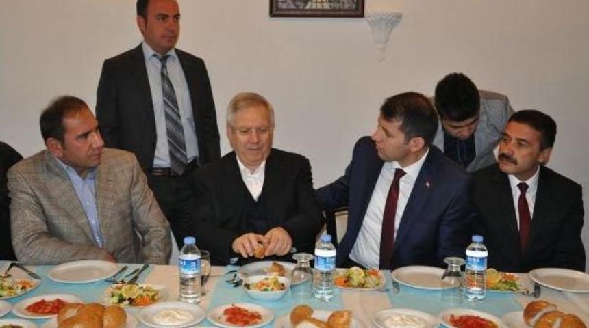 Medicana Sivasspor'dan Fenerbah&ccedil;e Y&ouml;netimine Yemek