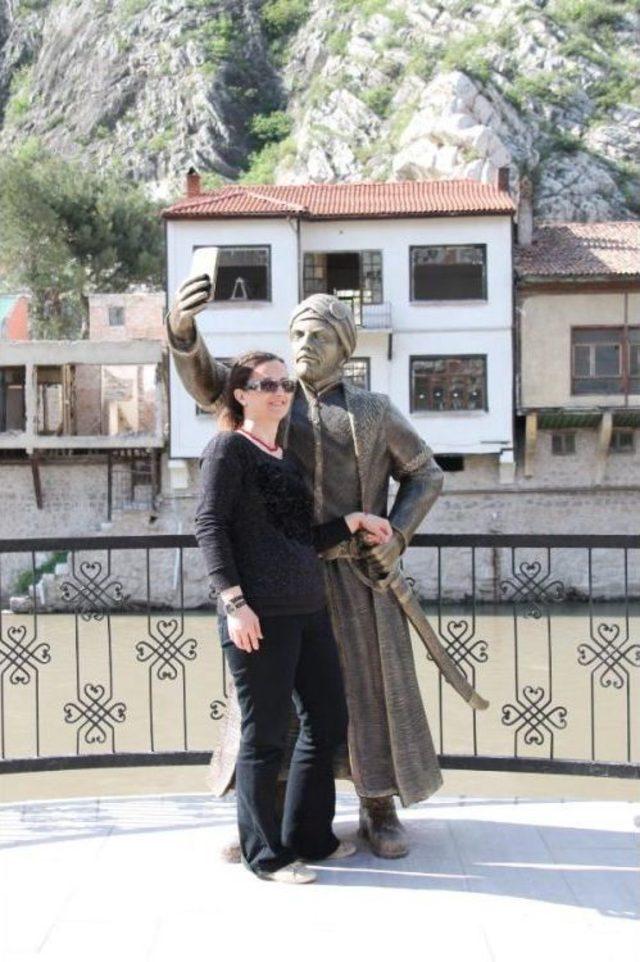 Amasya'da Selfie Çeken Şehzade Şaşırttı