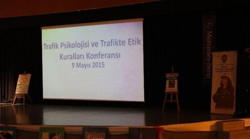 Şof&ouml;rlere &lsquo;trafik Psikolojisi Ve Trafikte Etik Kurallar&rsquo; Konferansı