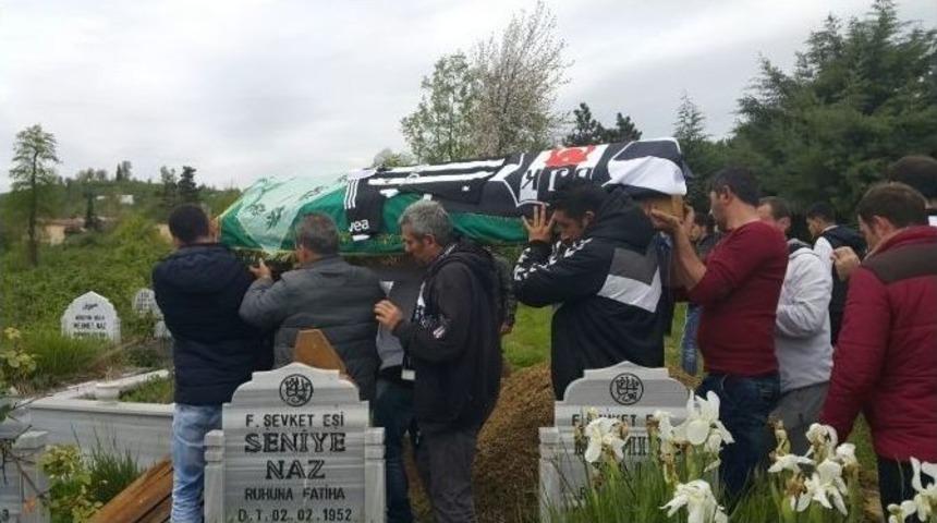 Beşiktaş Taraftar Camiasının Acı G&uuml;n&uuml;