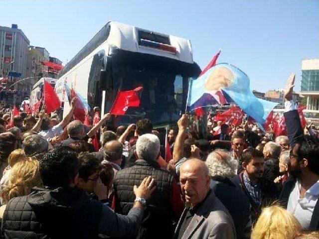 Kılıçdaroğlu İstanbul'da Seçim Turu Yapıyor (1)