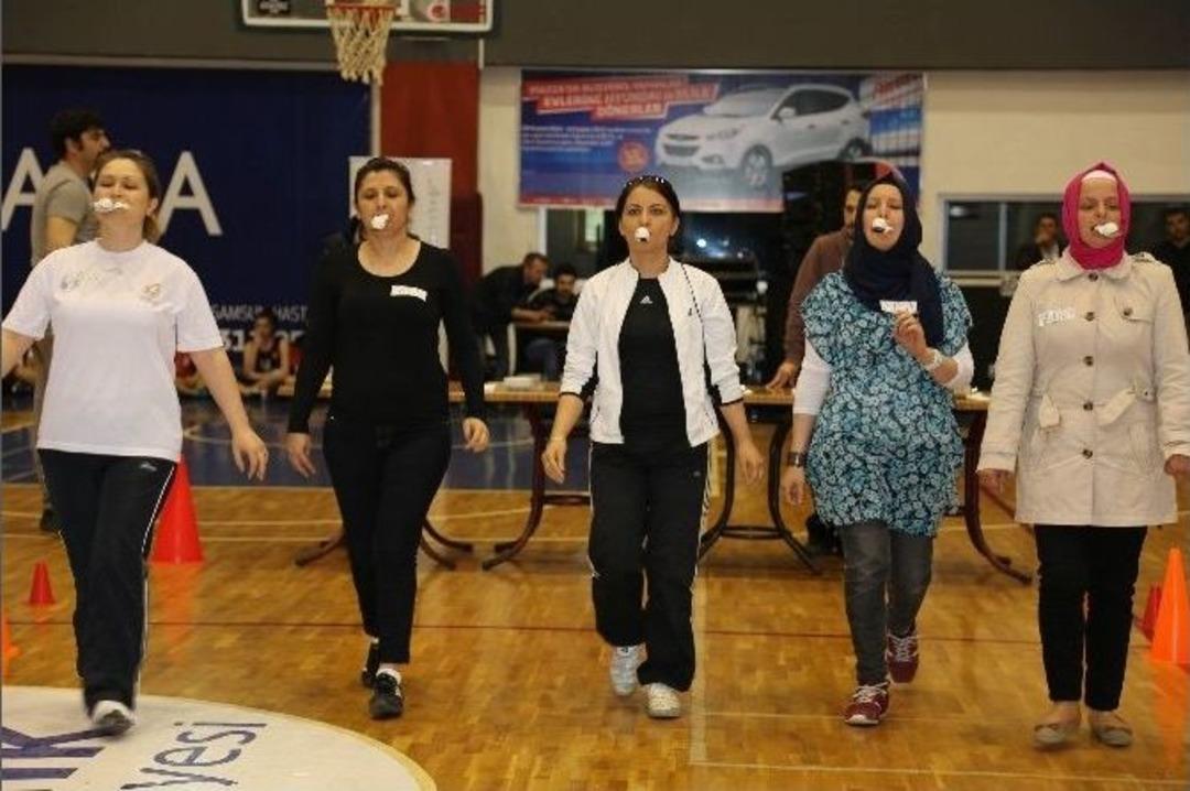 Canik&rsquo;te Anneler Ve &Ccedil;ocuklar Yarıştı