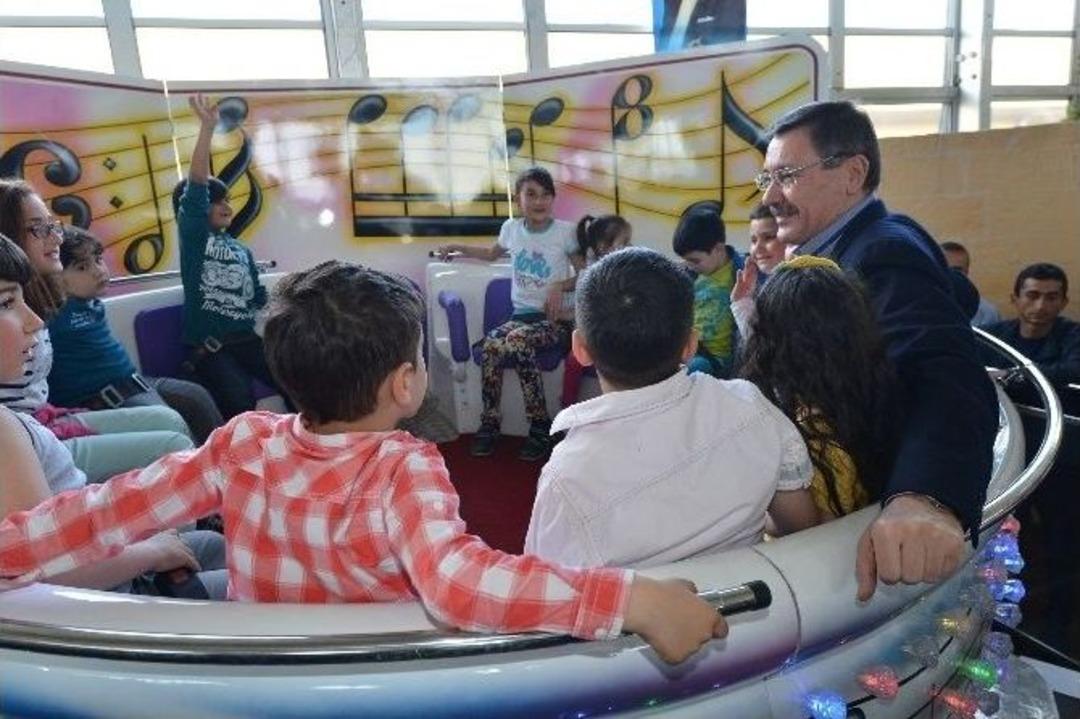 Minyat&uuml;r Ankapark G&ouml;r&uuml;c&uuml;ye &Ccedil;ıktı