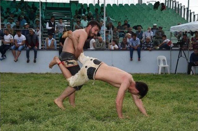 Tarsus&rsquo;ta Recep Kara Başpehlivan Oldu 1