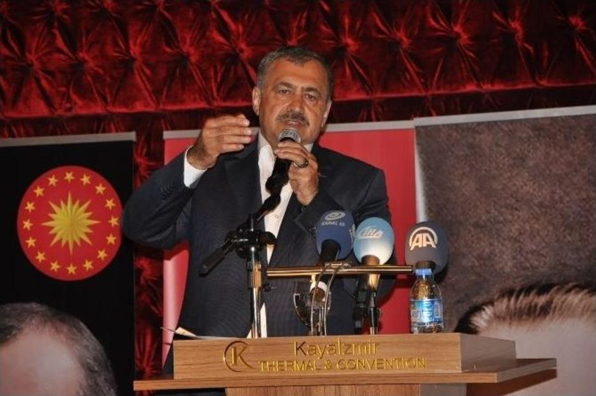 Bakan Eroğlu, İzmir&rsquo;de Sivil Toplum Kuruluşlarıyla Bir Araya Geldi