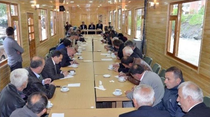 Başkan G&uuml;mr&uuml;k&ccedil;&uuml;oğlu &Ccedil;aykara&rsquo;da &Ccedil;alışmaları Değerlendirdi