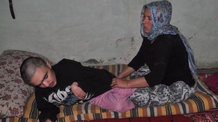 19 Yıldır Engelli Oğluna Bakan Anne: Ona Bir Şey Olursa Ben De &Ouml;l&uuml;r&uuml;m