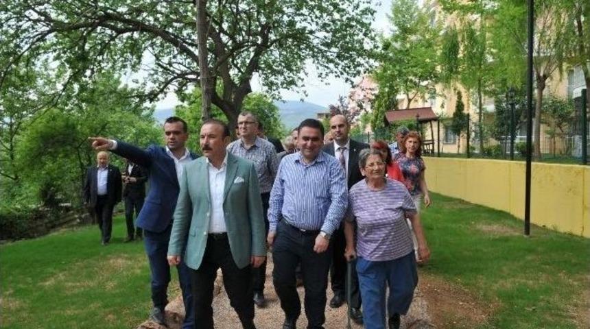İzmit Belediyesi Şirintepe&rsquo;ye Park Yaptı