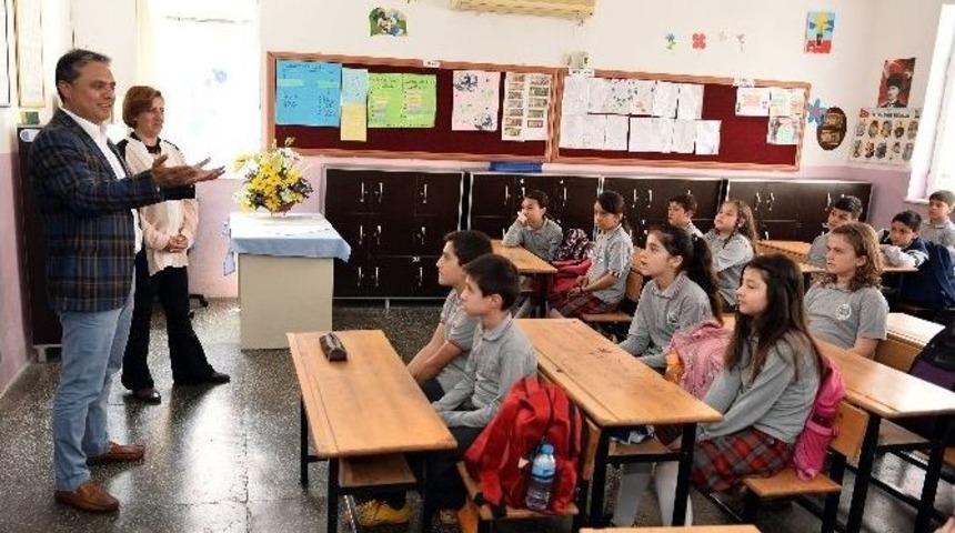 &Uuml;mit Uysal&rsquo;dan &Ouml;ğrencilere Belediyecilik Dersi