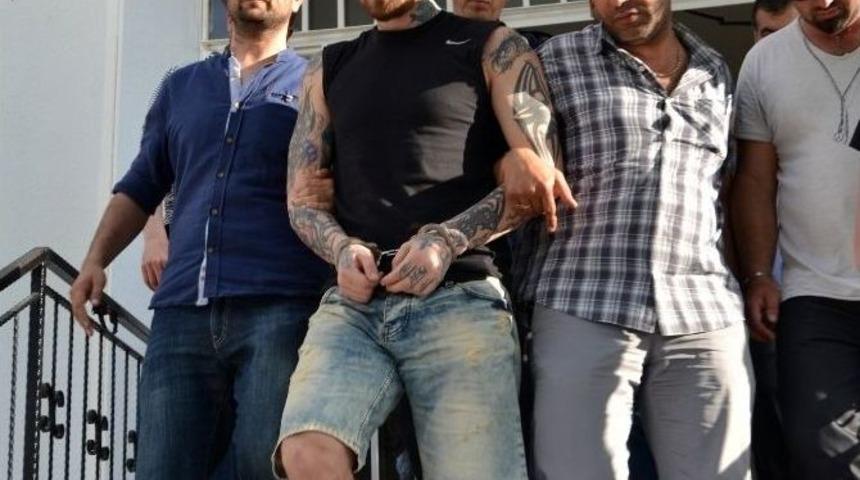 İzmir&rsquo;deki 3 Cinayetin Zanlısı Kuşadası&rsquo;nda Yakaladı