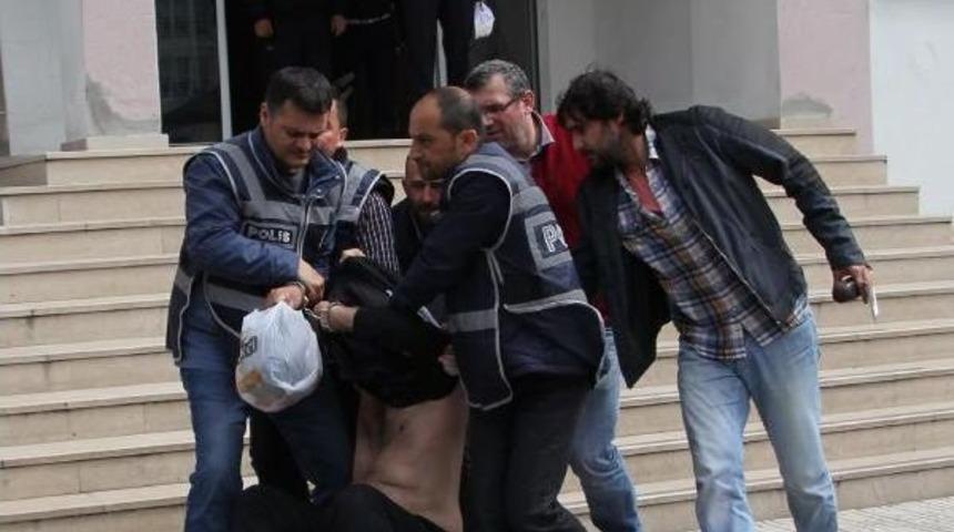 Kuyumcudan Hırsızlık, G&uuml;venlik Kamerasında