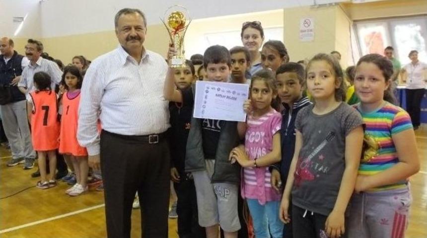 Geleneksel &Ccedil;ocuk Oyunları Şenliği Yapıldı