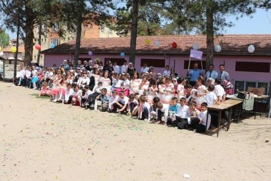 Okulda &lsquo;anneler G&uuml;n&uuml;&rsquo; Etkinliği