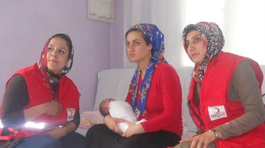 Kızılay Anneleri Unutmadı&rlm;