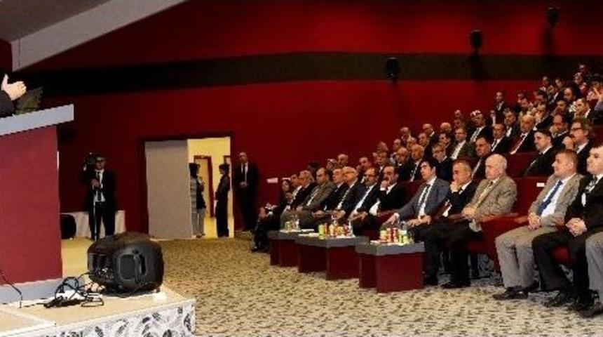 Başkan Sekmen, " Erzurum, Projelerle B&uuml;y&uuml;y&uuml;p, Projelerle Kalkınacak"