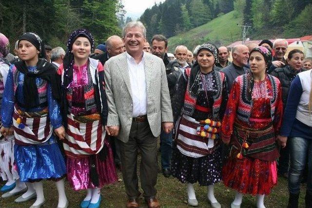 Pekşen, Şalpazarı’ndan Birlik Mesajı Verdi