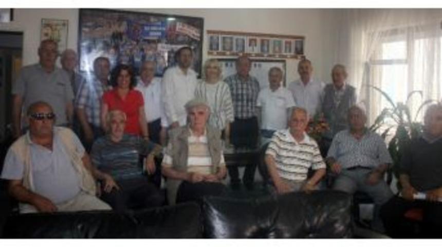 Chp&rsquo;li Figen &Ccedil;alıkuşu Emekliler Derneği&rsquo;ni Ziyaret Etti