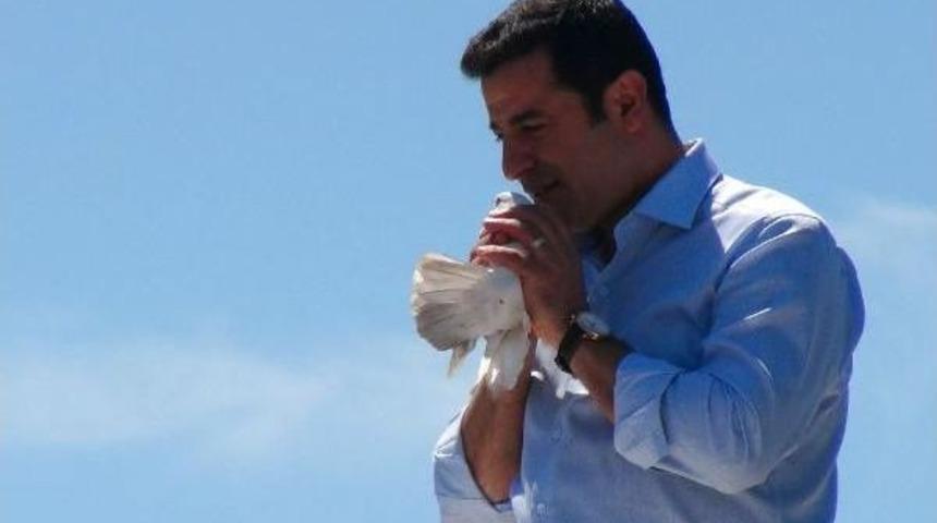 Selahattin Demirtaş: Barış Yolundan Ayrılmayacağız...