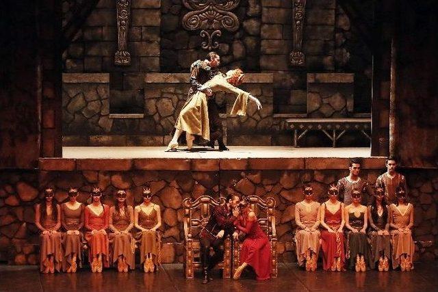 &ldquo;hamlet&rdquo; Balesi B&uuml;y&uuml;ledi 1