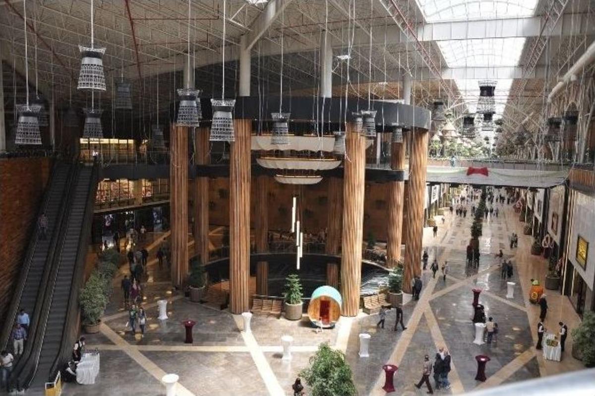 T&uuml;rkiye&rsquo;nin En B&uuml;y&uuml;k Mobilya Avm&rsquo;sini Anneler A&ccedil;tı