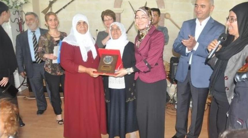 Kahta&rsquo;da Anneler G&uuml;n&uuml; Kutlandı