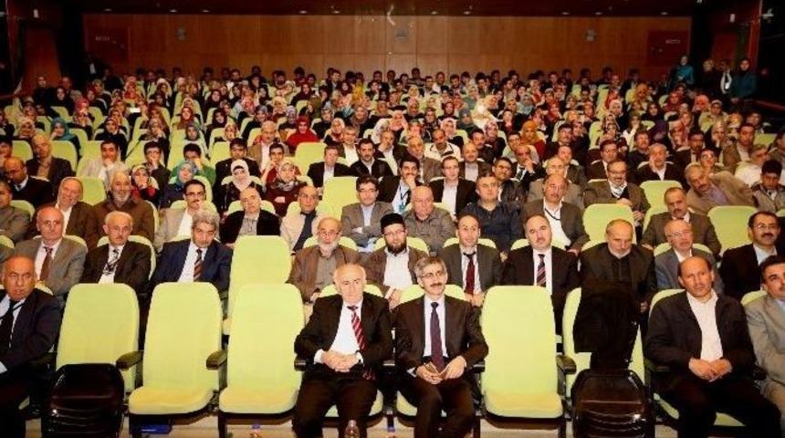 Bayburt &Uuml;niversitesi Tarafından "nasıl Bir İlahiyat&ccedil;ı Hedefliyoruz ?" Konulu Panel D&uuml;zenlendi