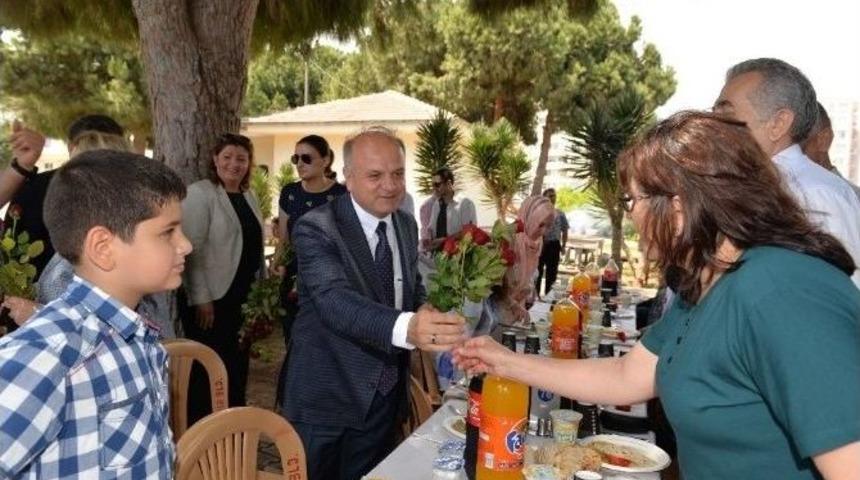 Vali &Ccedil;akacak, Gazi Ve Şehit Anneleriyle Piknikte Buluştu