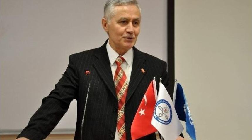 Kto Karatay &Uuml;niversitesi&rsquo;nde &ldquo;manevi Değerler&rdquo; Konulu Konferans