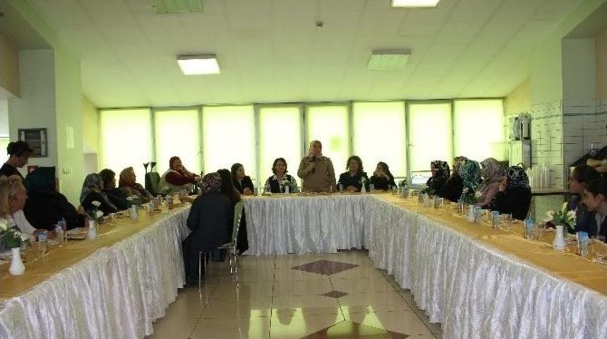 Tekden Hastanesinde Anneler G&uuml;n&uuml; Kutlaması