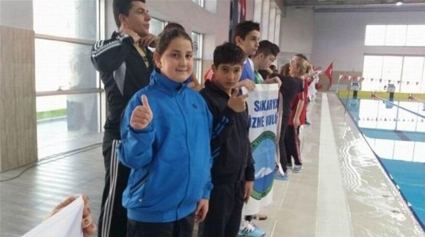 &Ouml;zel Sporcular Şampiyonluk İ&ccedil;in Kula&ccedil; Attı