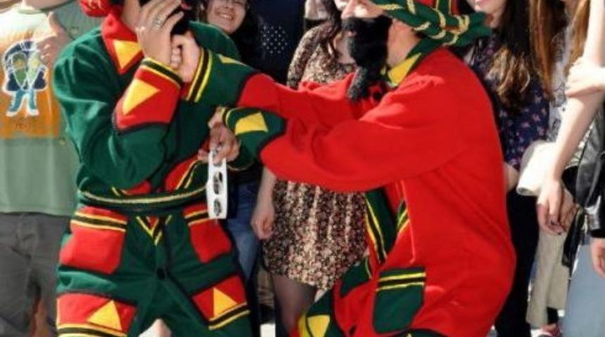 Liseliler, Tiyatro Festivali'nde Buluştu