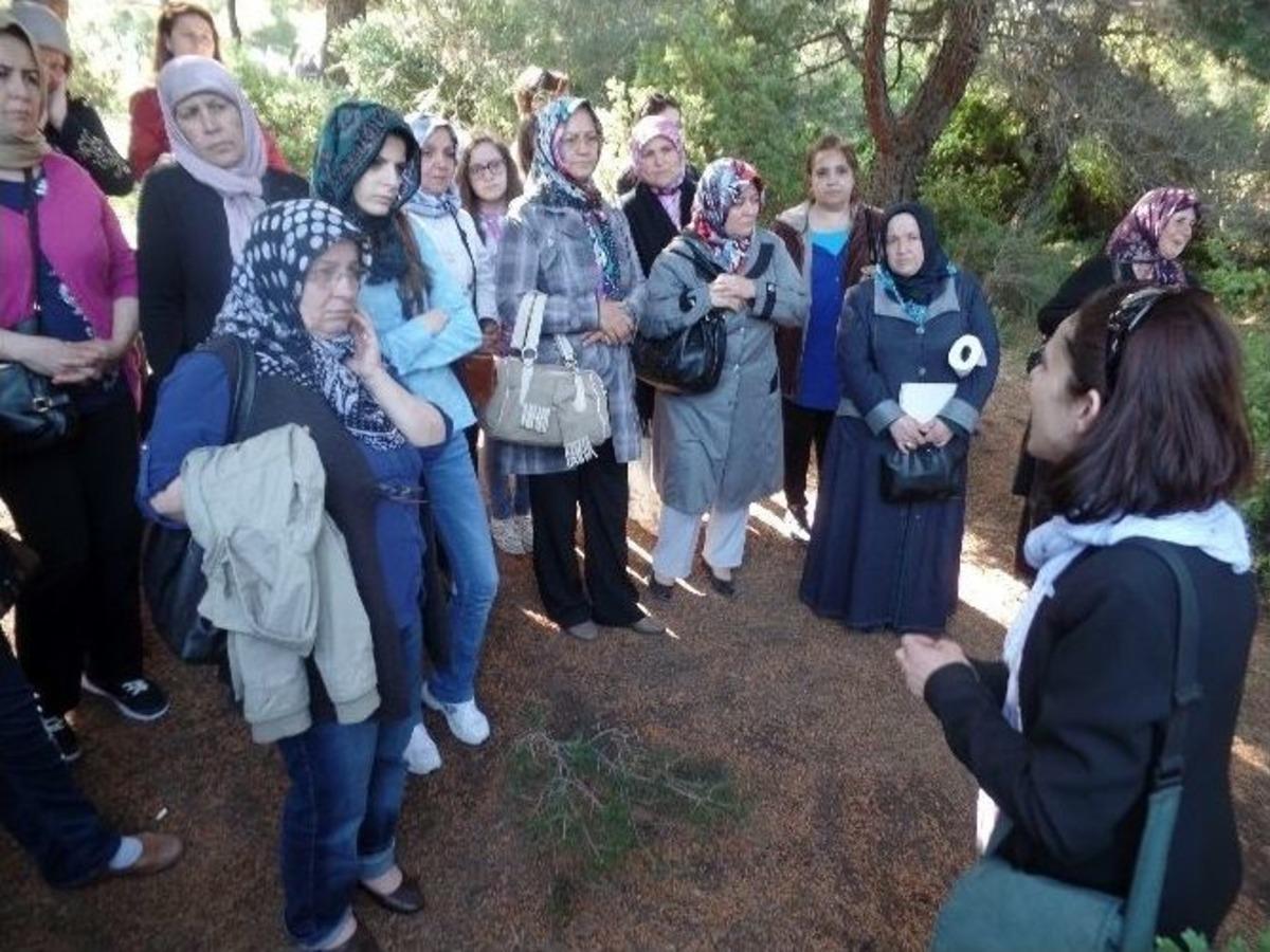 Manisalı Kadınlar &Ccedil;anakkale&rsquo;ye &Ccedil;ıkarma Yaptı