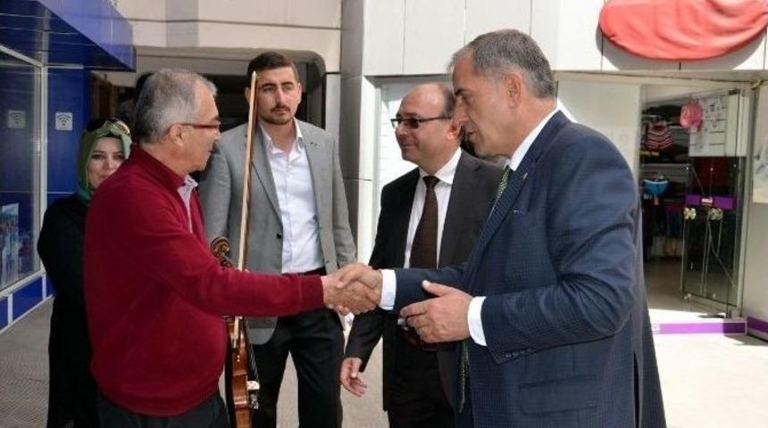 Su, Mudanya Esnafınını Dinledi