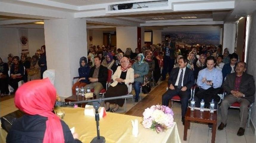 Başkan Eser, Anneler G&uuml;n&uuml;&rsquo;nde Annelerle Bir Araya Geldi