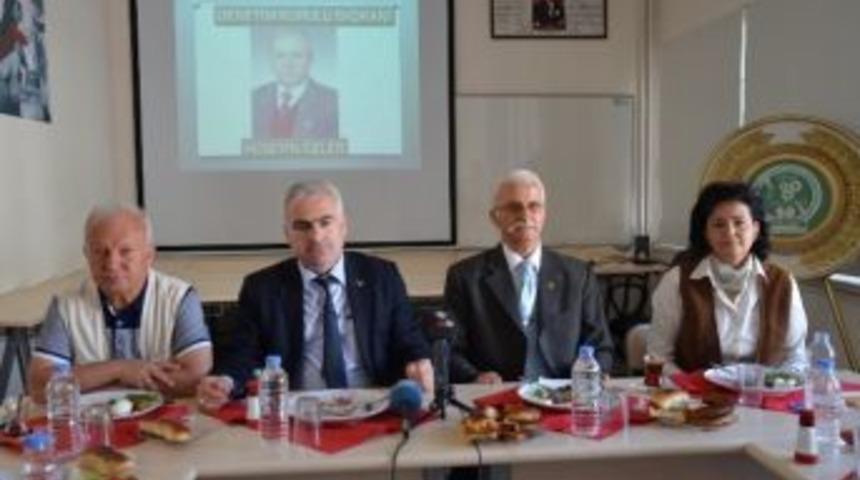 Mezun &Ouml;ğrenciler Yeni &Ouml;ğrencilerle Buluşuyor