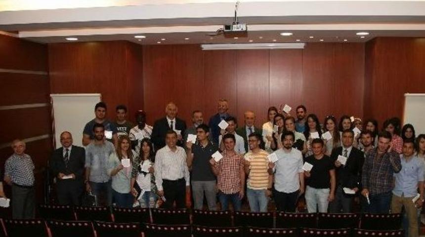 10 Bin Ga&uuml;n &Ouml;ğrencisine Bedava Microsoft Yazılım Programı