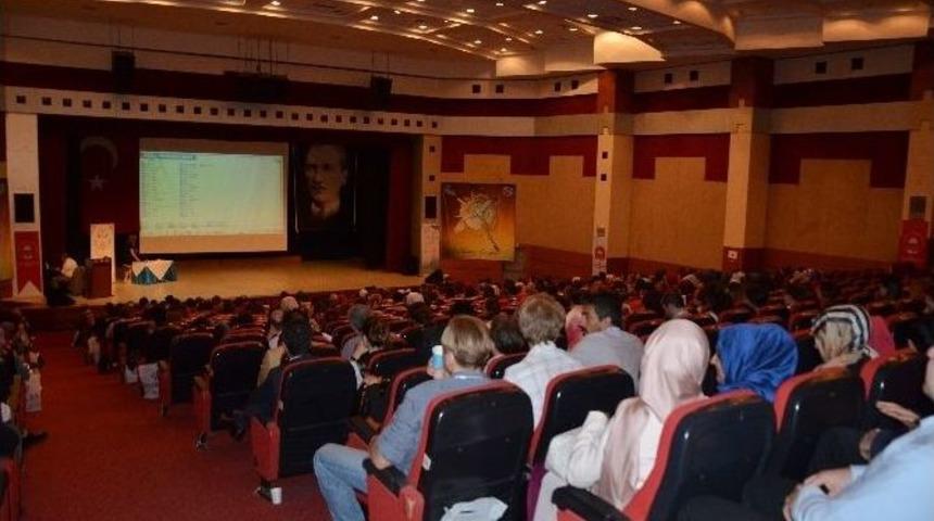 Yabancı Dil &Ouml;ğretmenlerine Y&ouml;nelik Elt Konferansı D&uuml;zenlendi