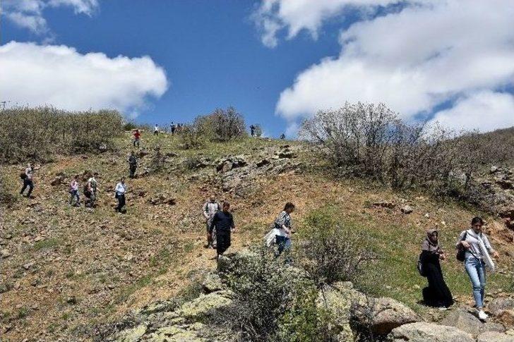 Gümüşhaneli Dağcılar Anneler İçin Yürüdü G3