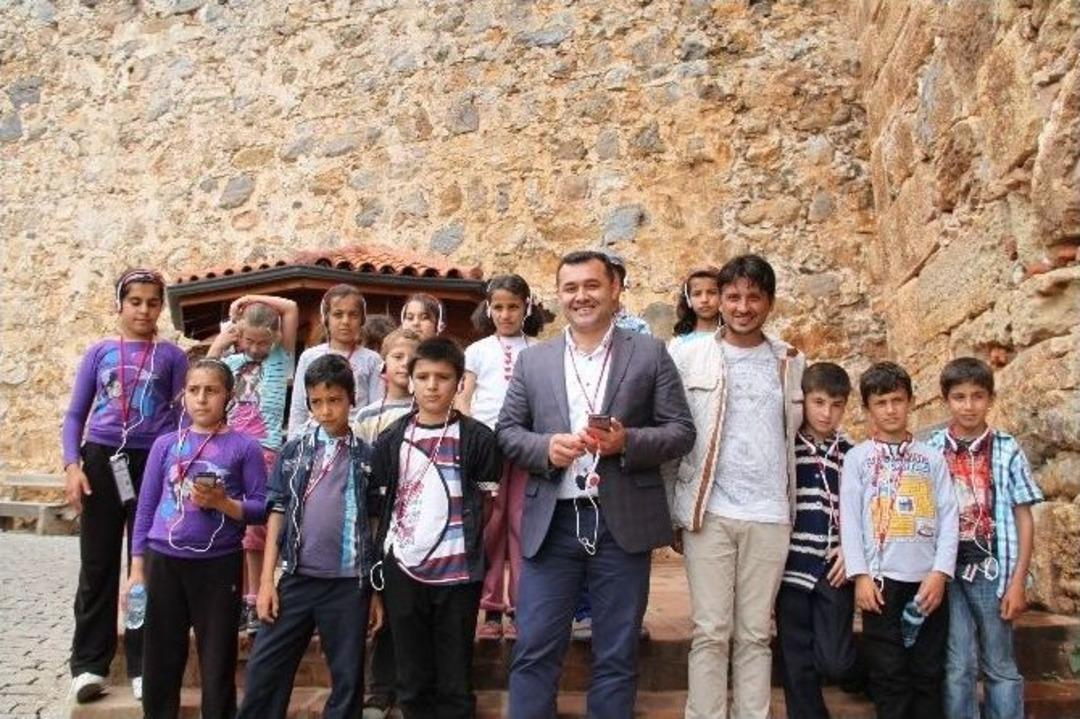 Başkan Y&uuml;cel &Ouml;ğrencilere Sel&ccedil;uklu Tarihini Anlattı