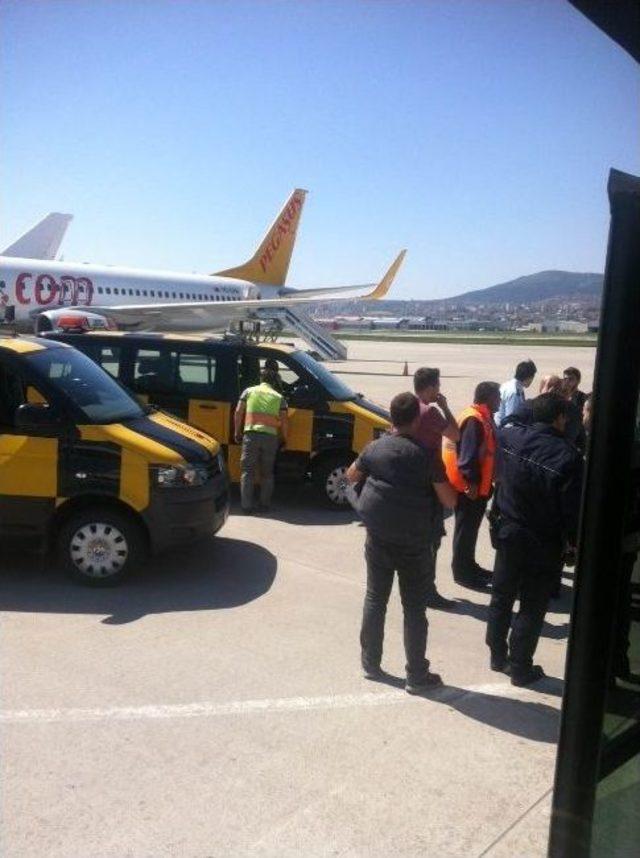 Bomba İhbarı Yapılan Uçak Geri Döndü