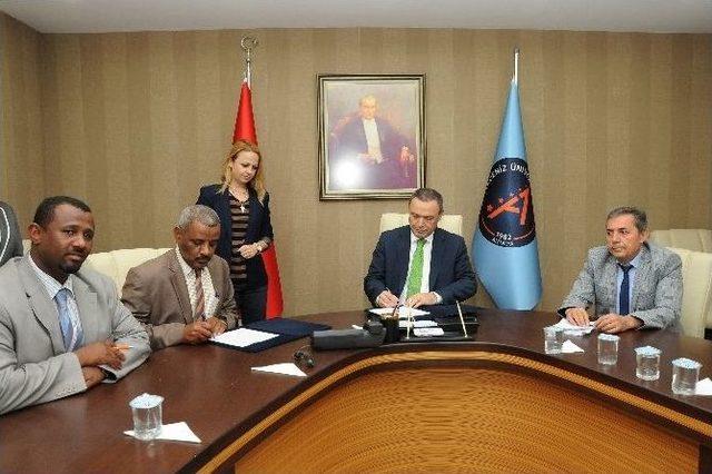 Shendi &Uuml;niversitesi Heyeti&rsquo;nden A&uuml;&rsquo;ye Ziyaret 2